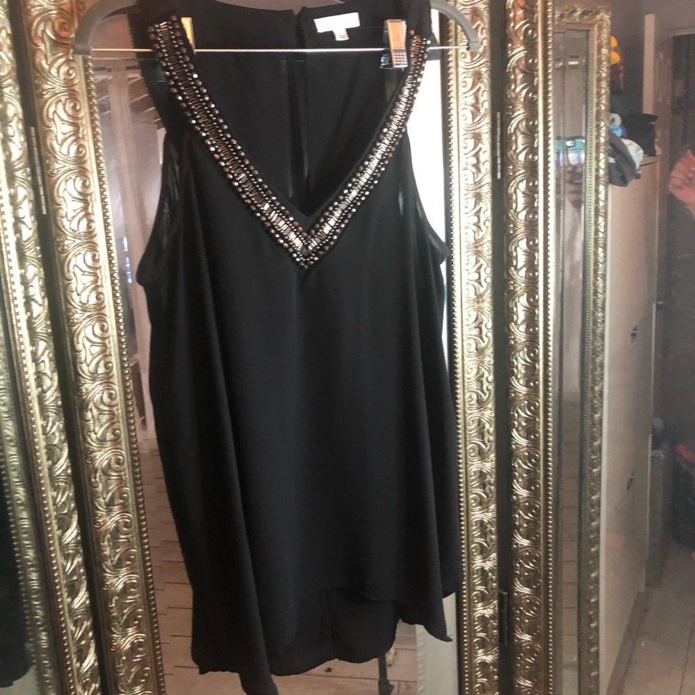 💋studded blouse with slit opening in the back! 💄